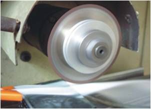 High precision and superthin superabrasive cutting wheels