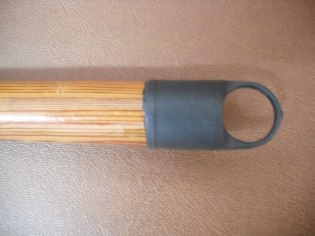 Vietnam Wooden Broom Handle with PVC coated