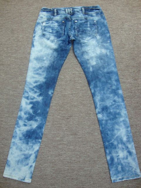  Ladies fancy cool  Jeans with snow wash