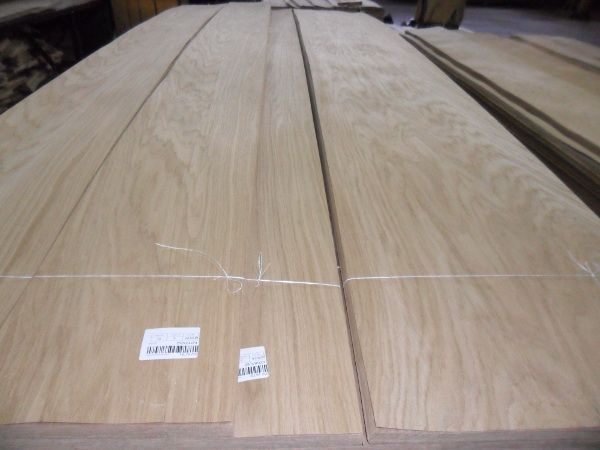 white and red OAK wood veneer