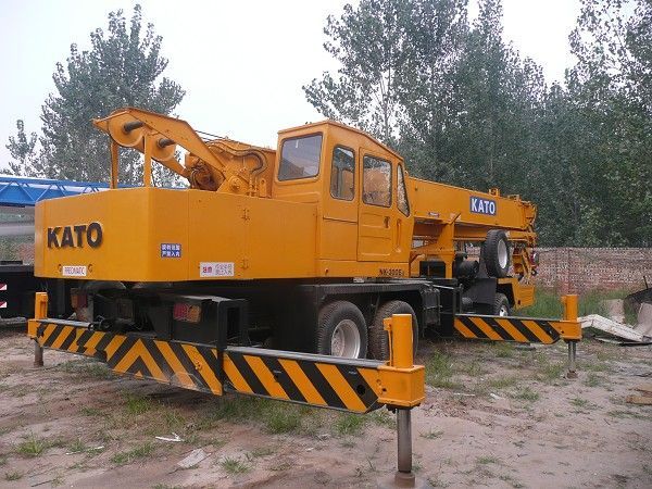 Used Kato Nk300e Truck Crane