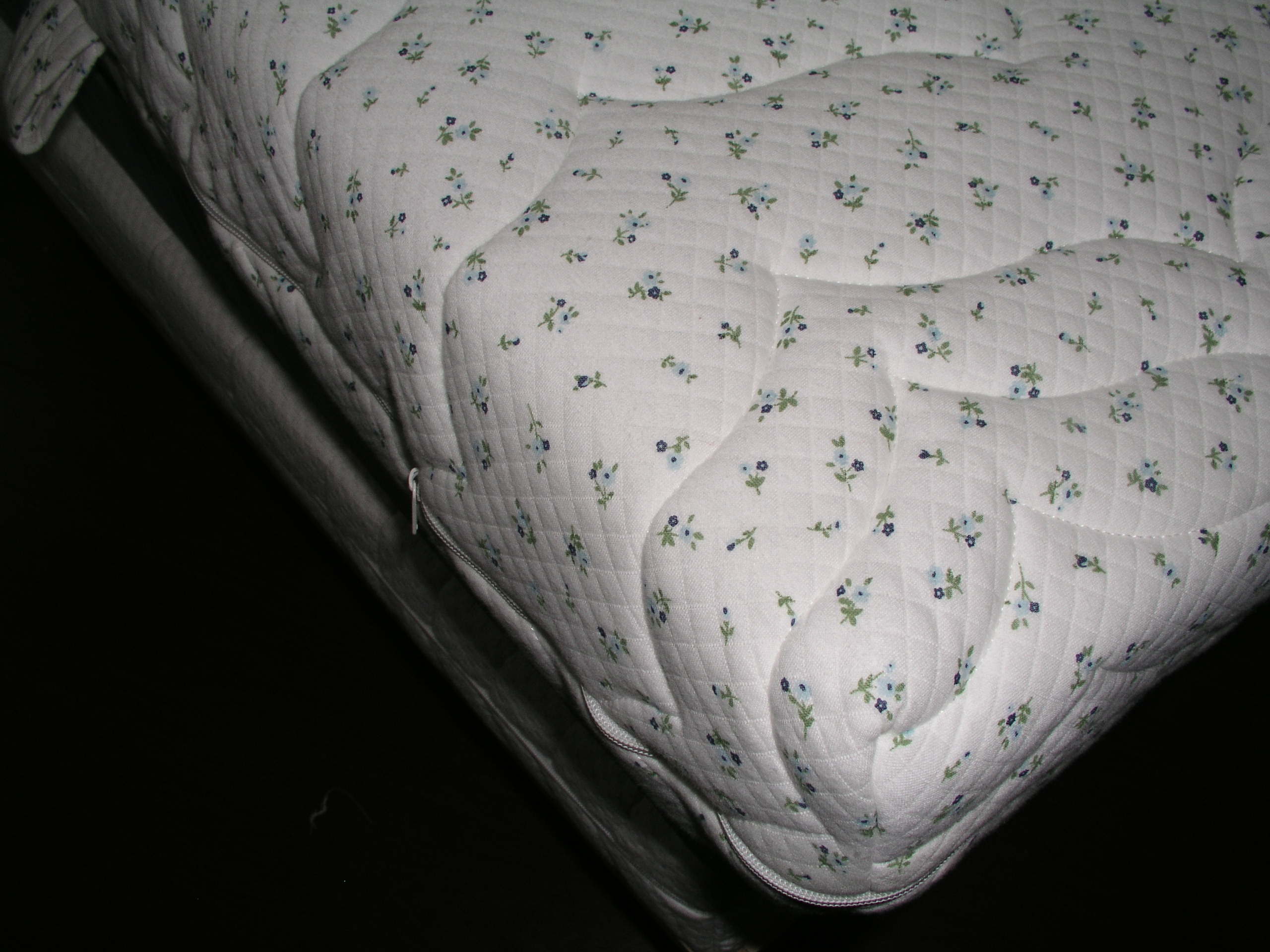 mattress cover