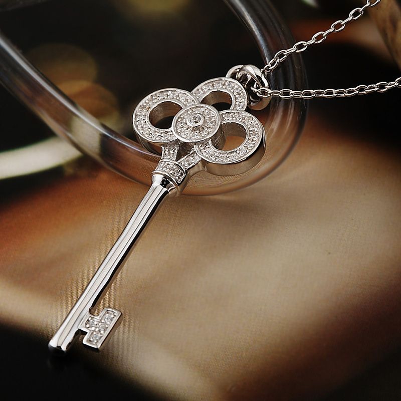  Fashion jewelry Zircon plated sterling silver pendant necklace key-shaped jewelry chains pendant