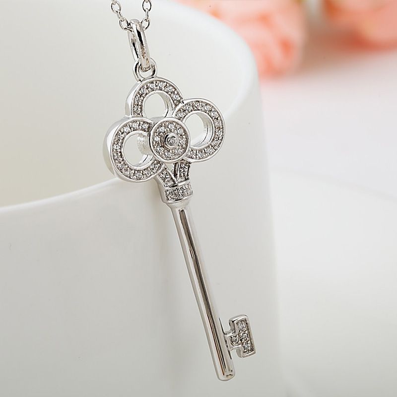  Fashion jewelry Zircon plated sterling silver pendant necklace key-shaped jewelry chains pendant