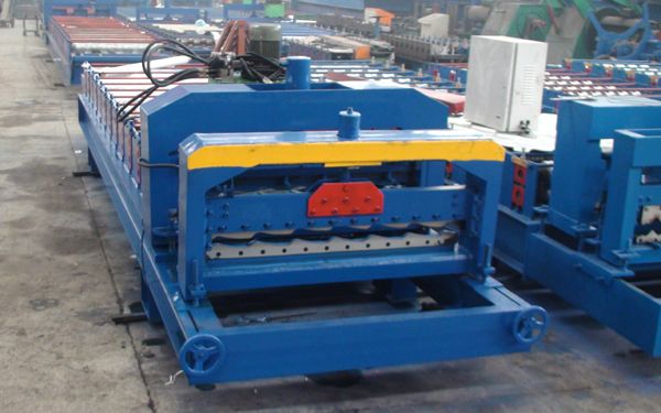 glazed tile roof roll forming machine in China