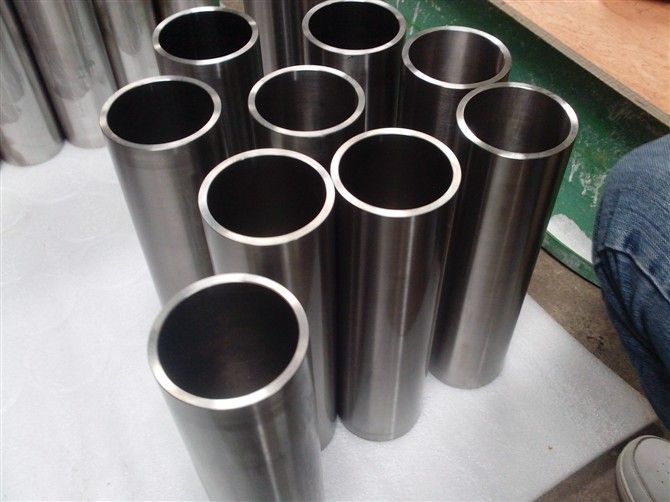 Molybdenum pipes