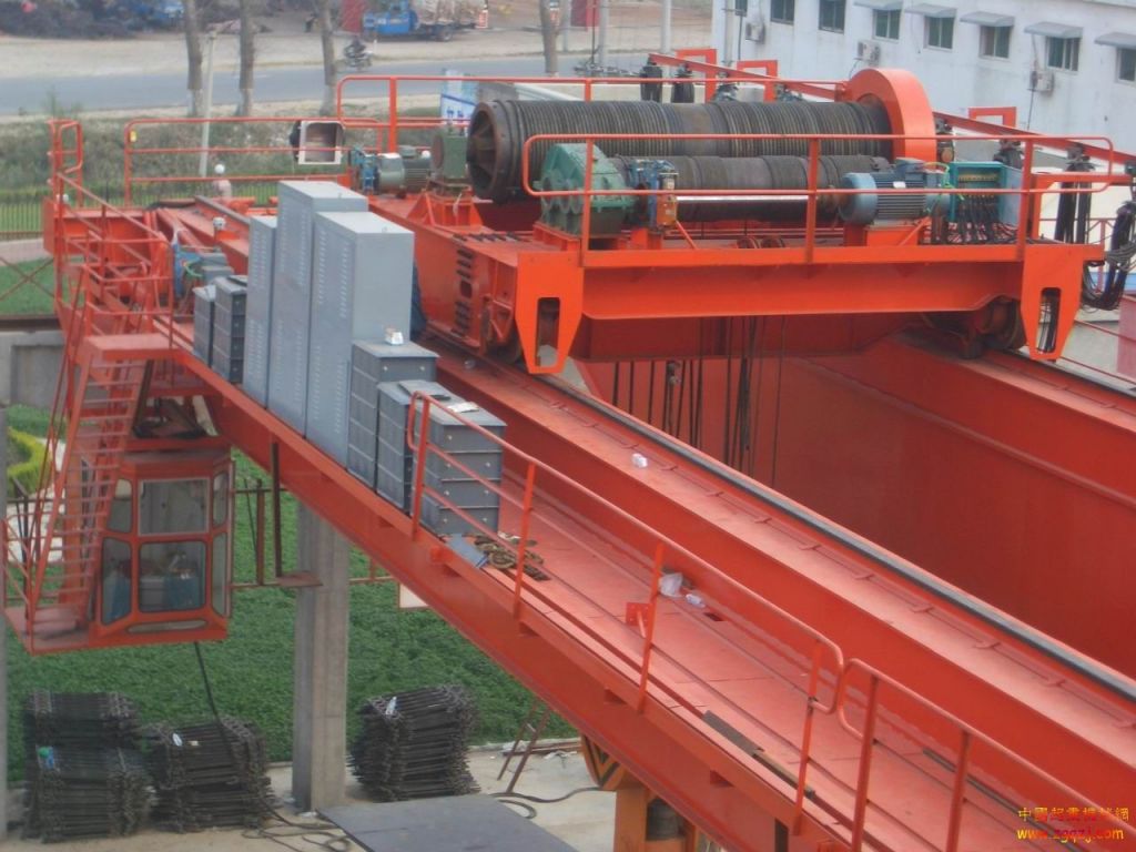 Doube Beam Bridge Crane for Different Lifting Capacities