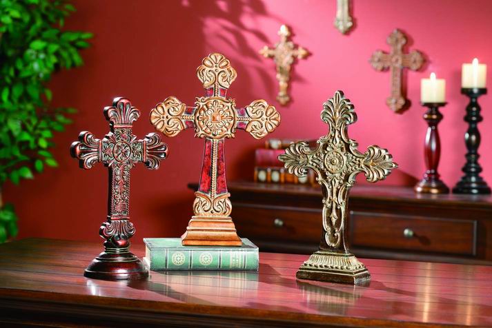 Elegant table crosses