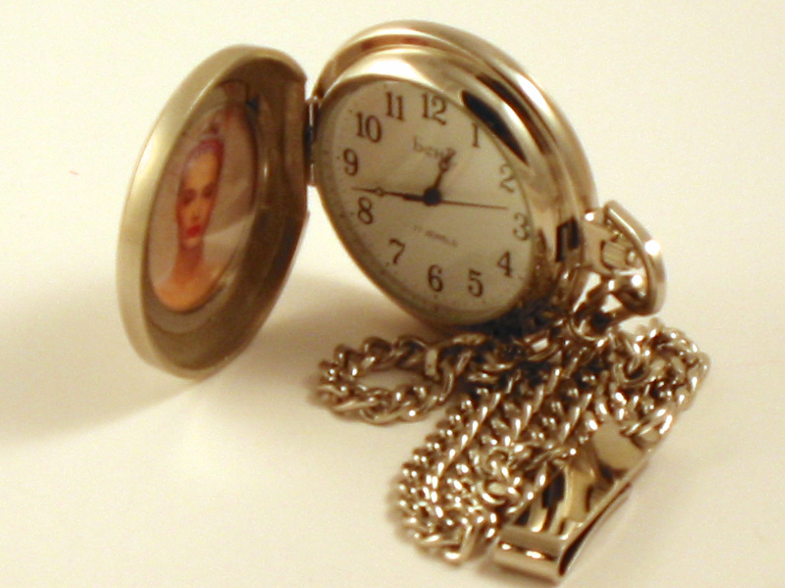 Men&#039;s Wind Up Photo Pocket Watch