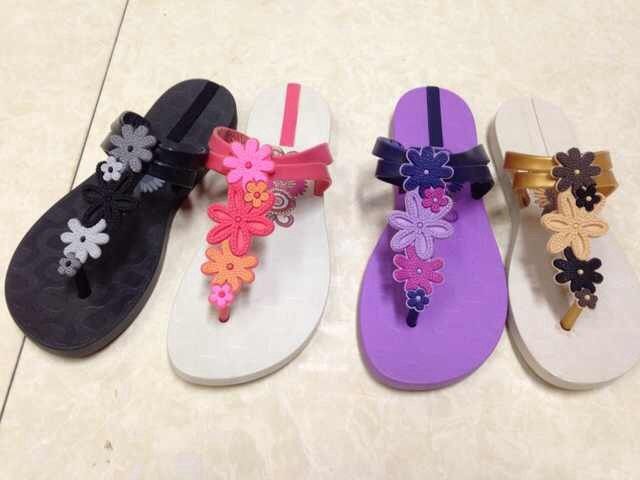 2014 Latest PVC Woman Sandal