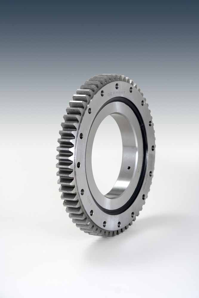 Four-point contact ball slewing bearings