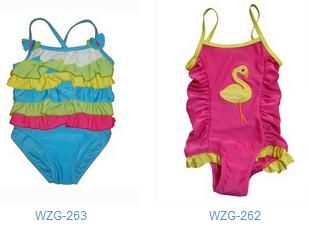 girl's one-piece swimwear