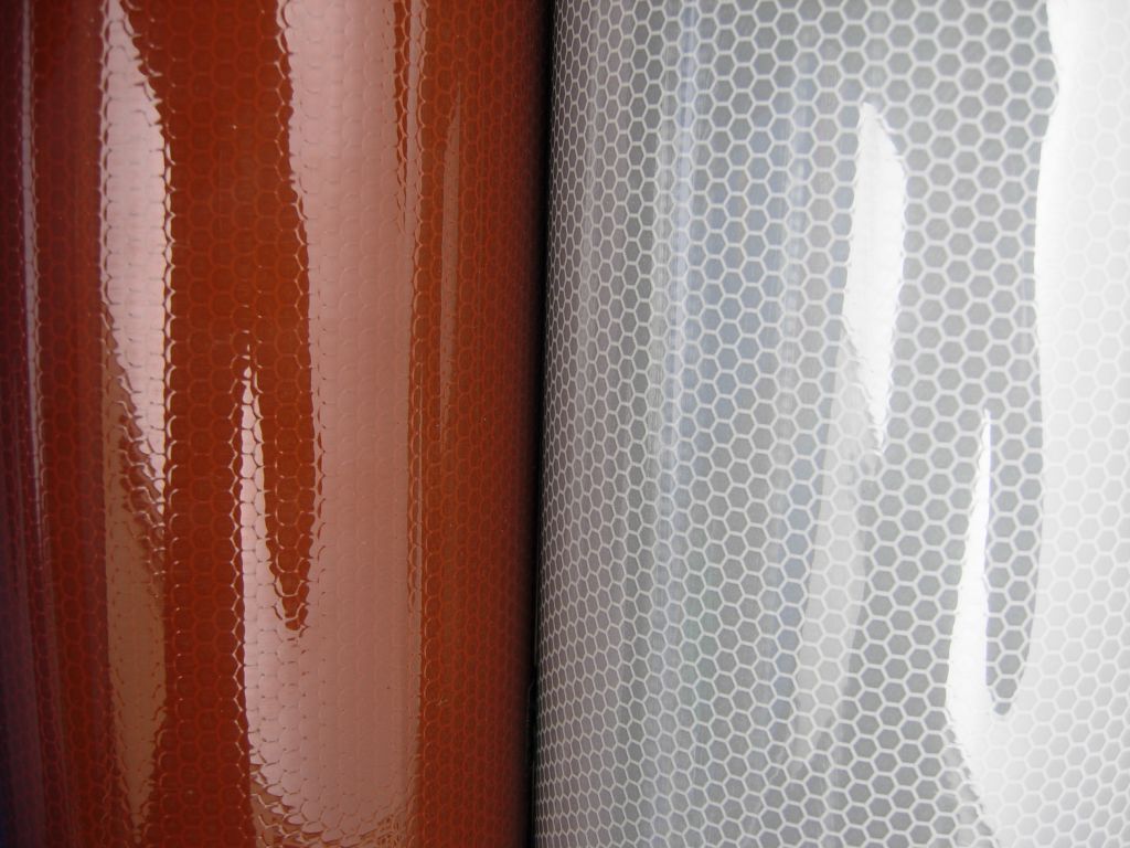 prismatic retro reflective sheeting