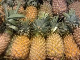 Fresh pineaple for sale