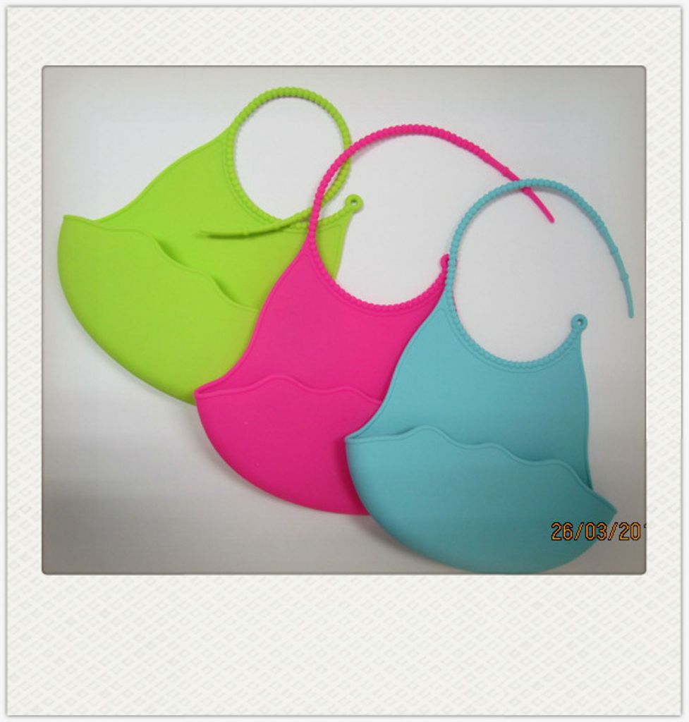  Infant Baby Kid Washable Silicone Feeding Bib 