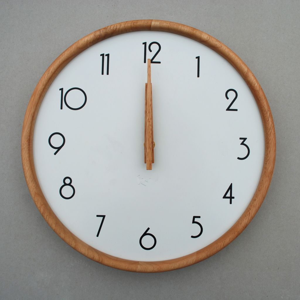 DM-21 White Wooden Wall Clock Wooden Wall Clock 