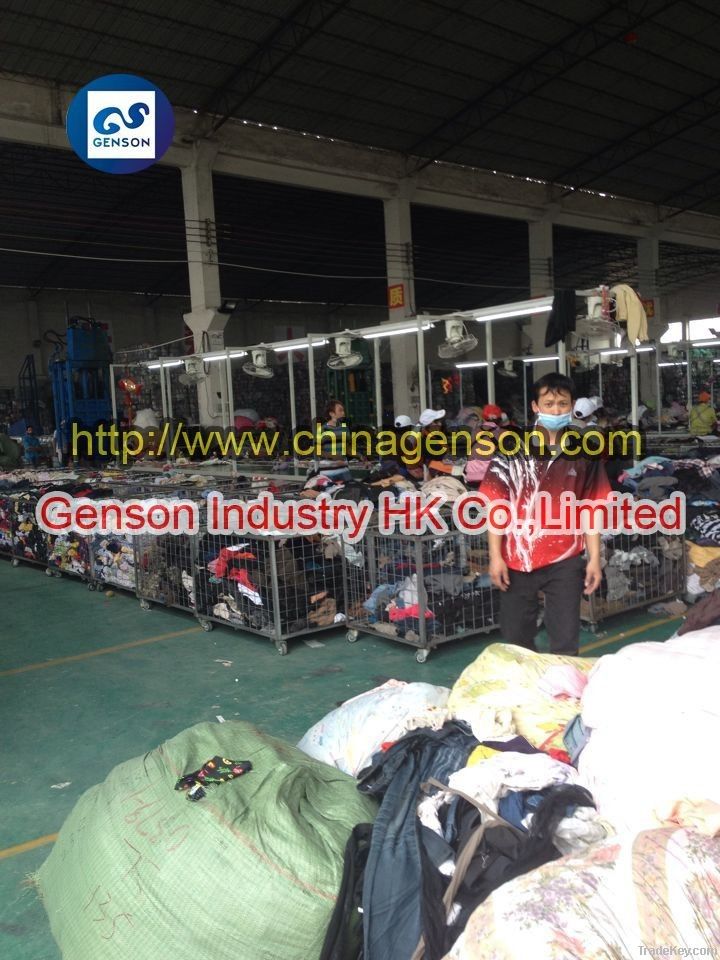 Sorted Used clothes used shoes bags secondhand use apparel clean CHINA