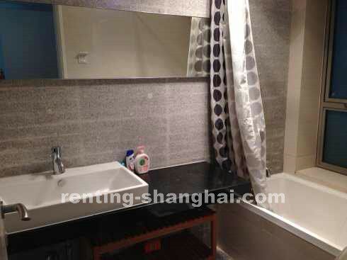 Wonderful 2br apt in 8 Park close to Line 2 & 7 Jing An temple station