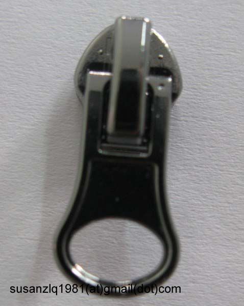 Nylon zipper slider