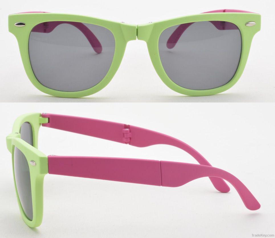 Foldable Wayfarer Sunglasses