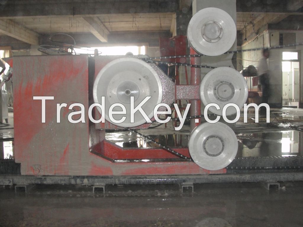 Diamond wires saw machine for concrete cutting