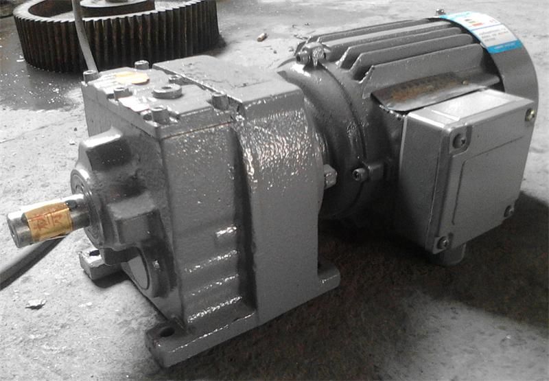 0.37KW  WR17 foot-mounted electric small cylinder gear units with ac motor