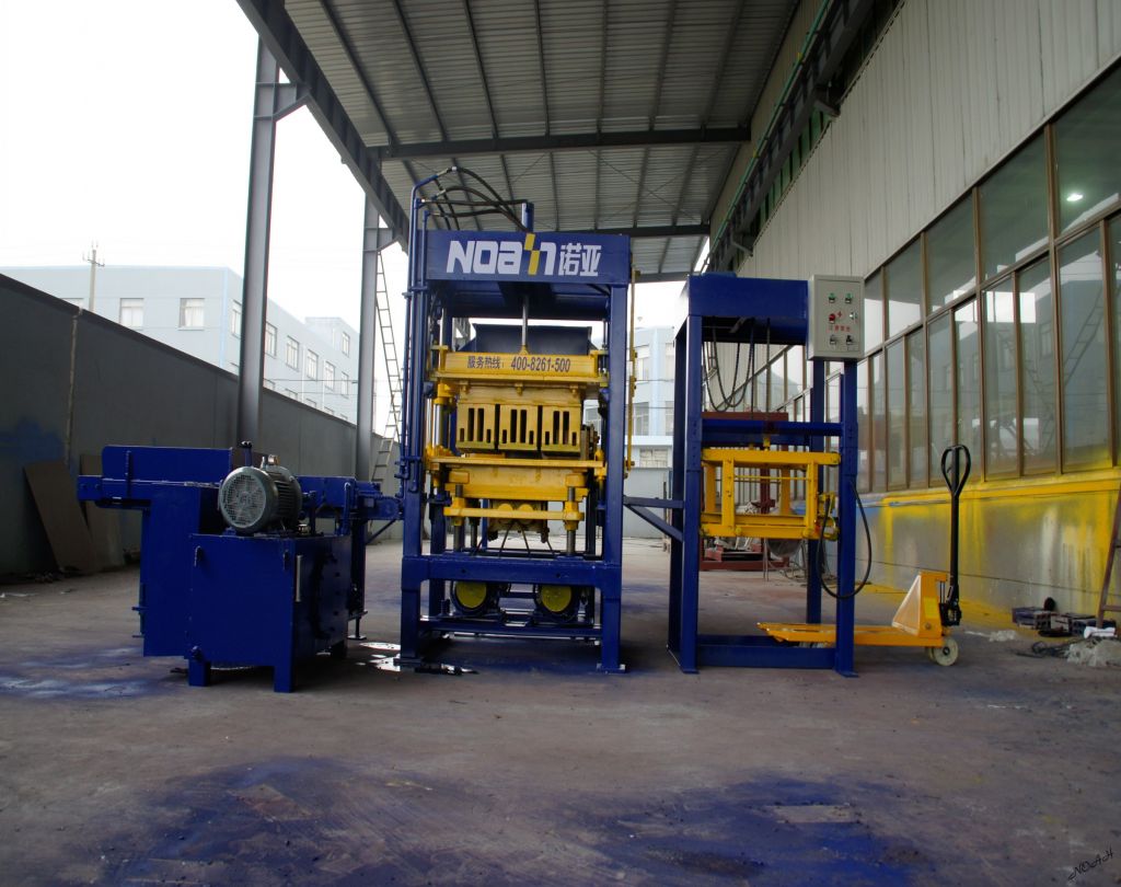 Concrete Brick machine