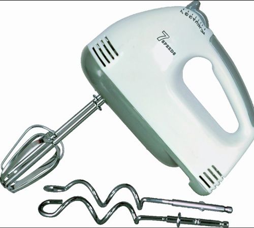 HAND MIXER