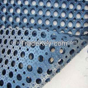 Rubber anti-slip flooring mat