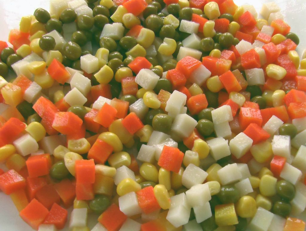 mixed vegetables in jars