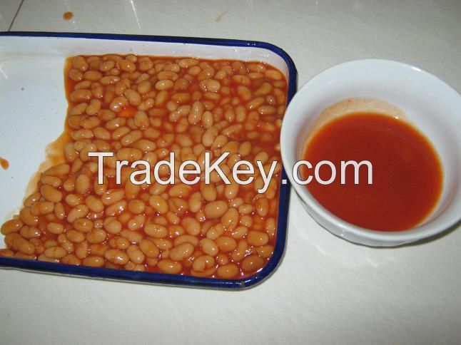 Canned white bean in tomato sauce