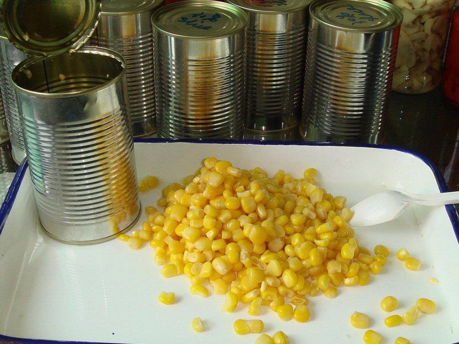 Canned sweet corn