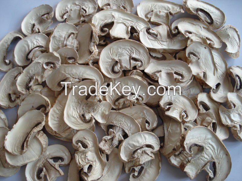 Dried white button mushroom slice