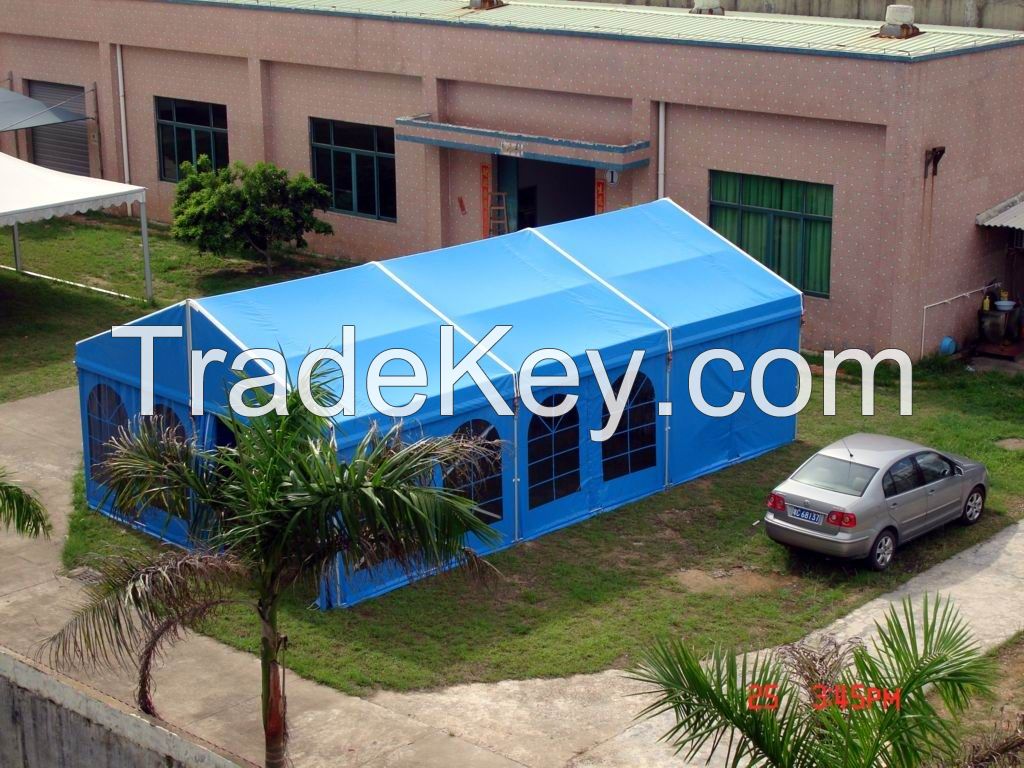 Medium-sized marquee tent