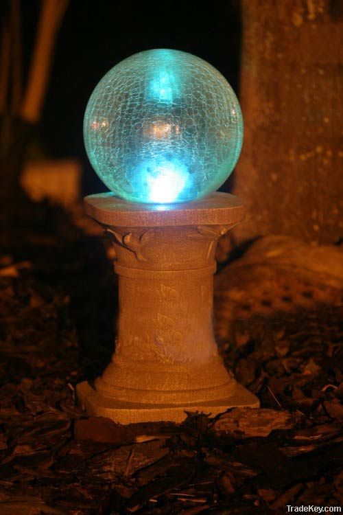 Solar crack ball lamp