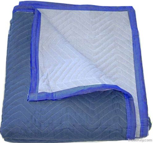 Premium moving blankets for furniture protection