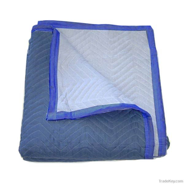 Premium moving blankets for furniture protection