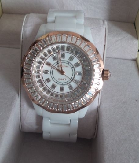 Wrist Watches - F6373