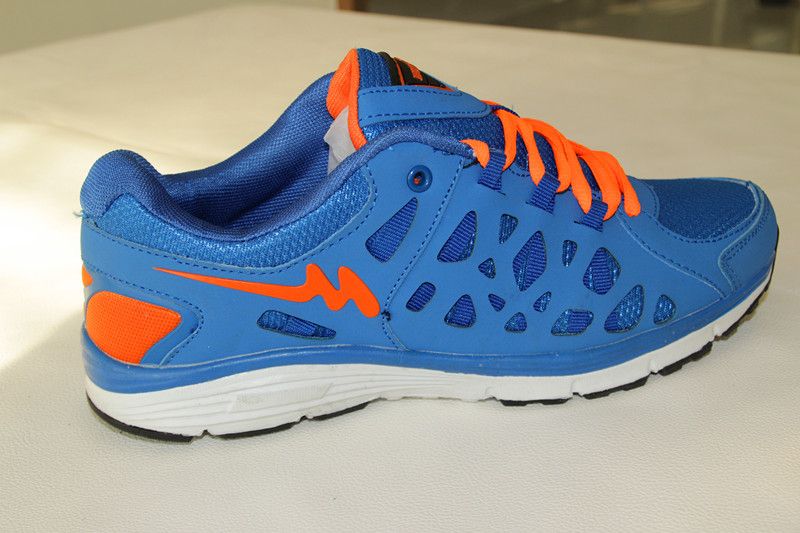 Men sports shoes