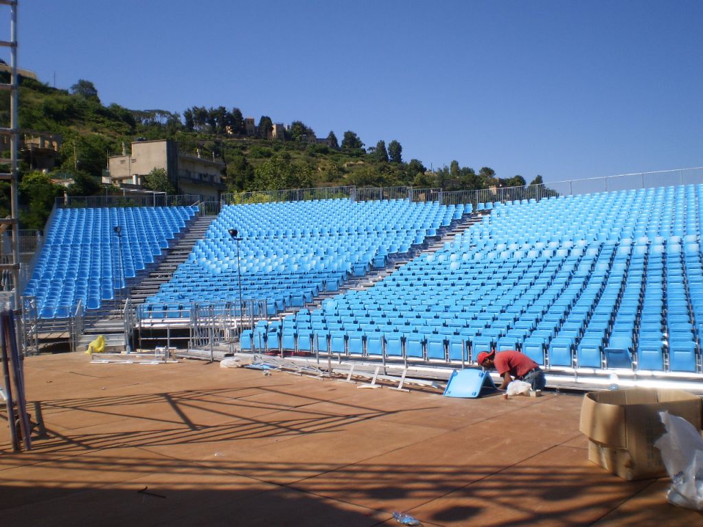 Bleacher - Hot dipped galvanized high tensile strength steel scaffolding grandstand