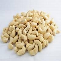 Raw and Roasted Cashew Nuts