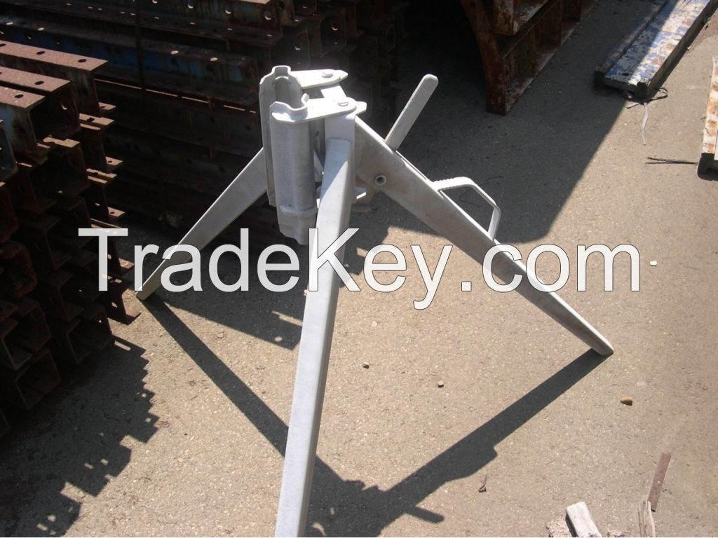 used doka formwork parts-4way head, removable folding tripod, beam forming head