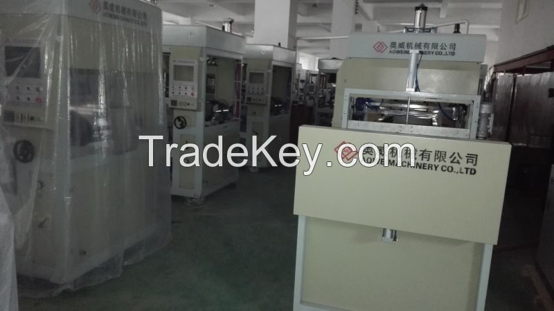 Top Quality Micro-Computer Automatic Vacuum Forming Machine