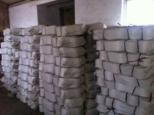 POLYESTER SPUN YARN FOR WEAVING