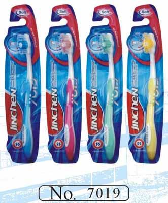 daily dental care toothbrush 7019