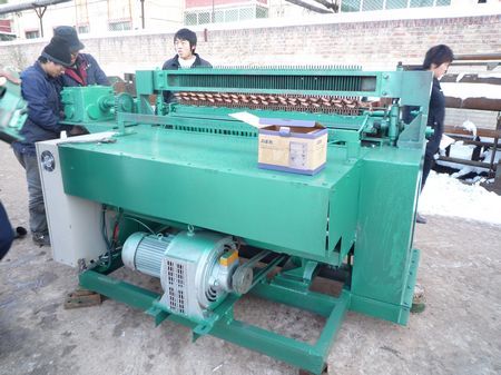 Welded Wire Mesh Machine