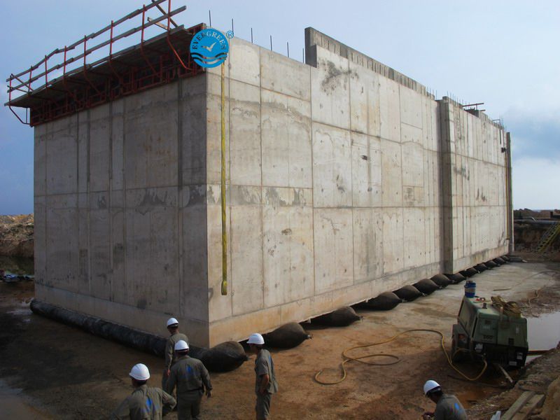 Ship launching marine airbags widely used for sunken ship salvage and refloation,heavy lifting and shift.