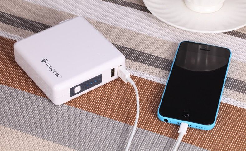 Design Patented Portable Power Bank for iPhone5, 8200mAh Lithium Polymer Battery