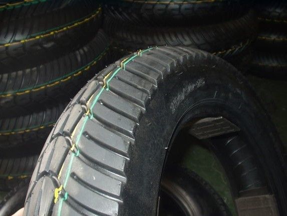 motorcycle tyre