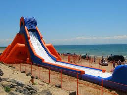 Huge inflatable slide